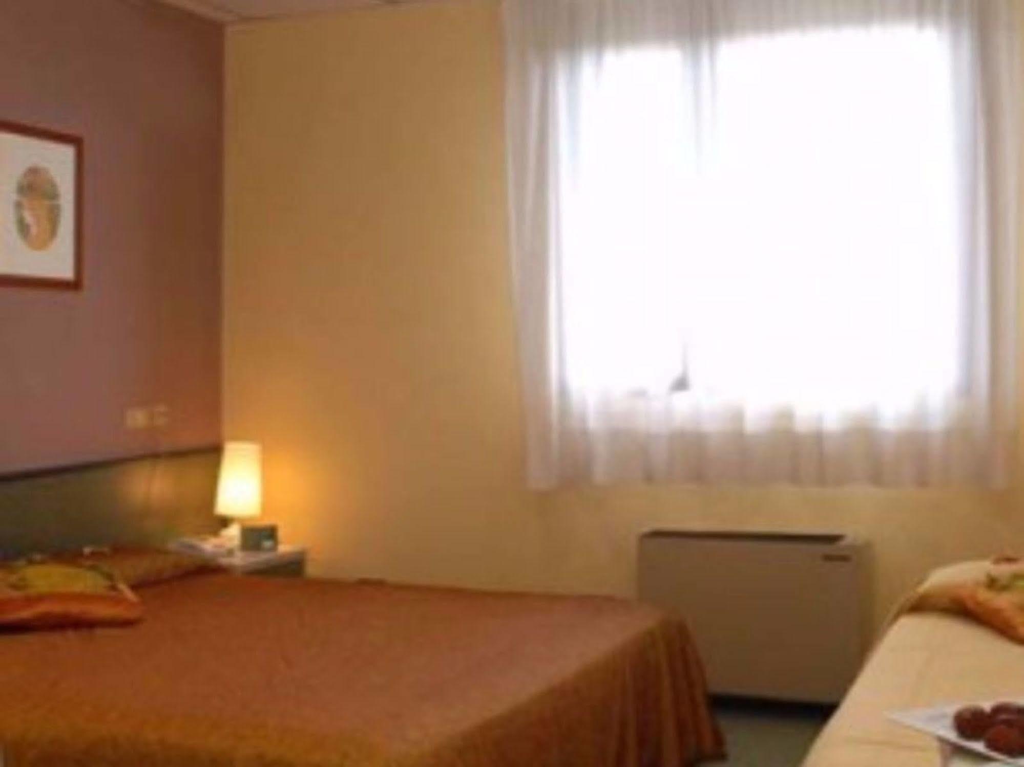 Thp Bologna Hotel Carteria di Sesto Rastignano Luaran gambar