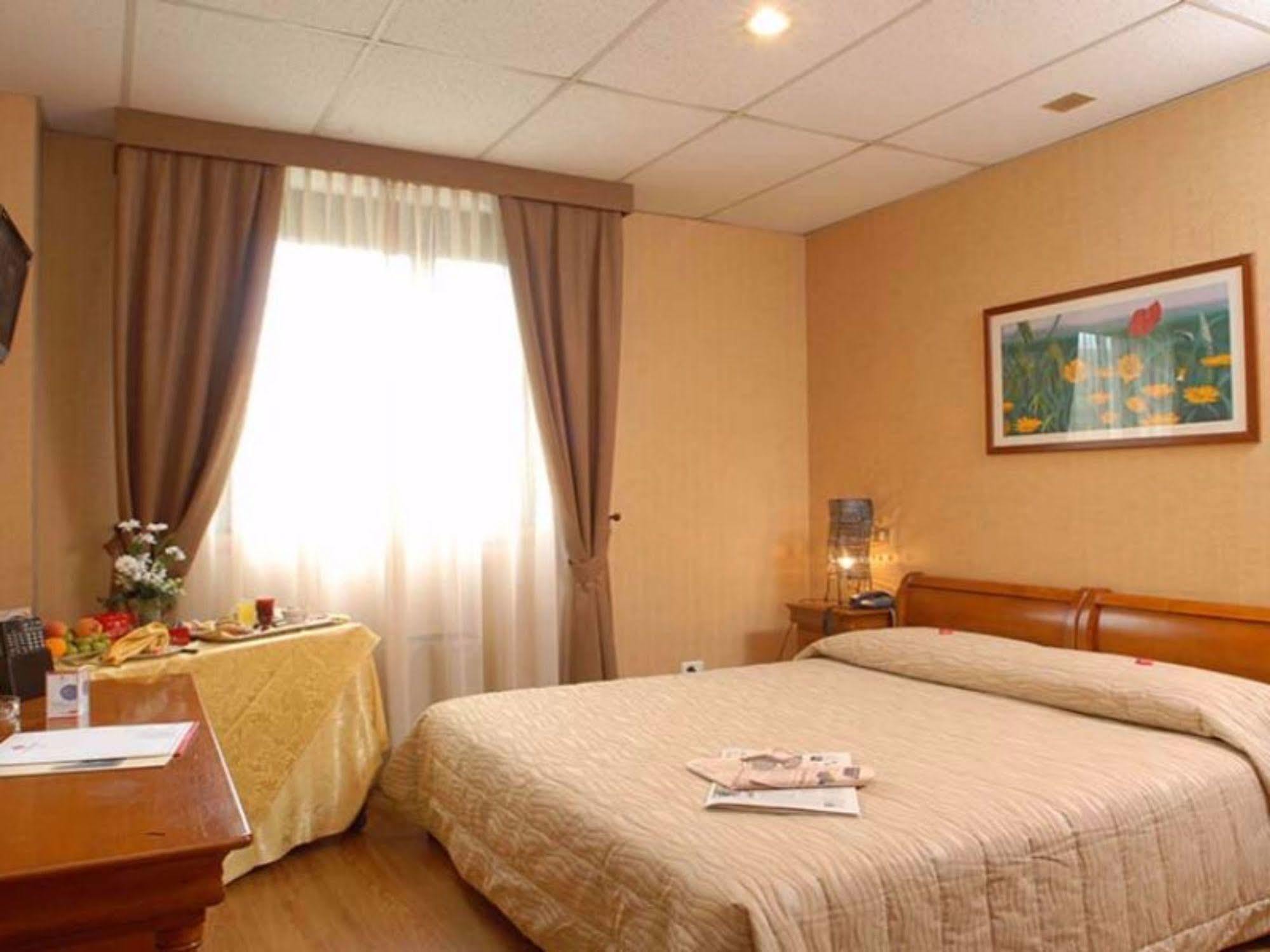Thp Bologna Hotel Carteria di Sesto Rastignano Luaran gambar
